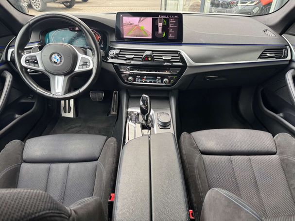 BMW 540d Touring xDrive 250 kW image number 24