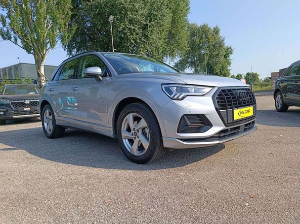 Audi Q3 35 TFSI S tronic Advanced 110 kW image number 2