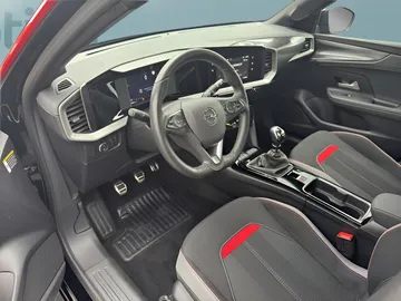 Car image 16