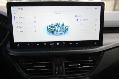 Car image 31