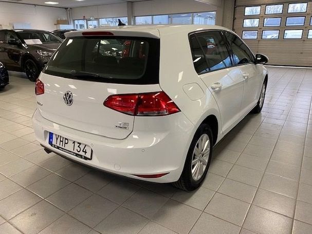 Volkswagen Golf 1.2 TSI 82 kW image number 2