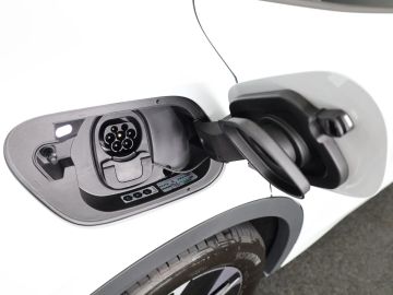 Car image 39