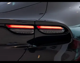 Car image 33