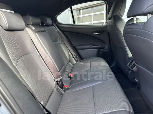 Lexus UX 135 kW image number 25