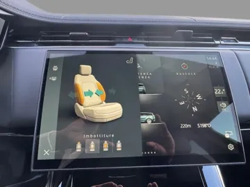 Car image 37