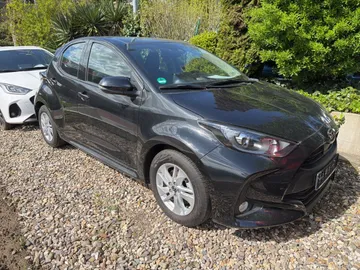 Car image 2