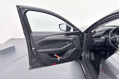 Car image 37