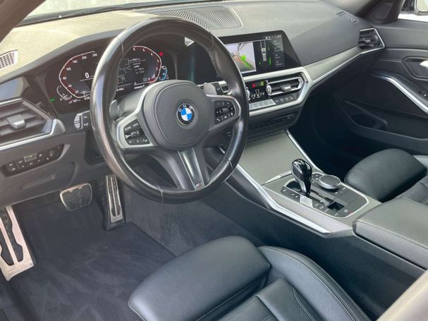 BMW 330e Touring xDrive 215 kW image number 20