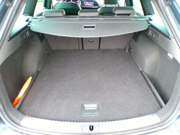 Car image 29