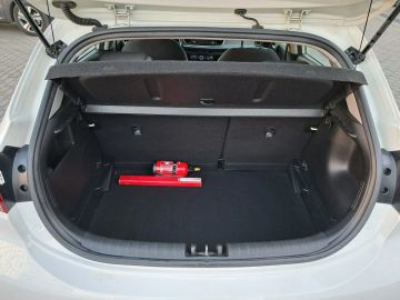 Car image 31