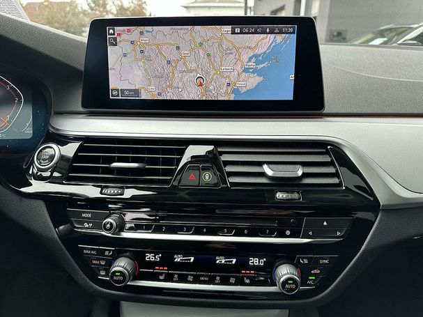 BMW 520d Touring xDrive 140 kW image number 49