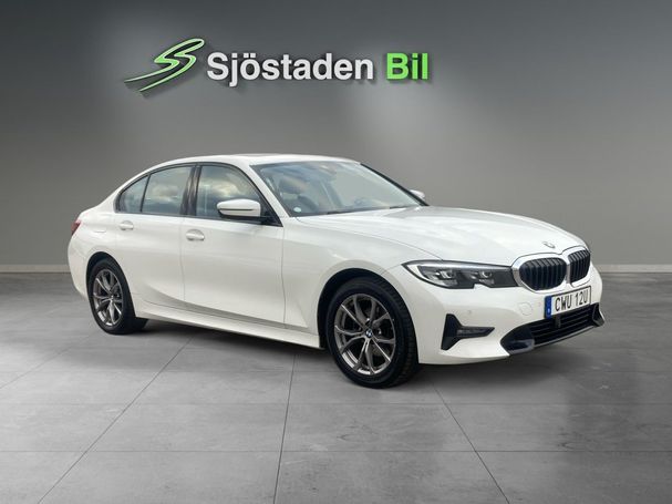 BMW 320d xDrive Sport Line 140 kW image number 9