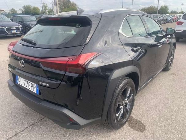 Lexus UX 250h 107 kW image number 7