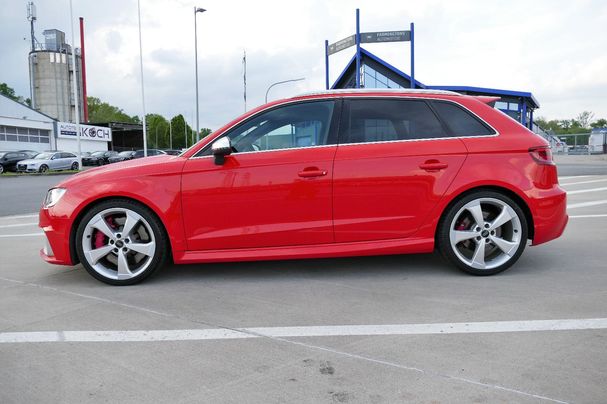 Audi RS3 2.5 TFSI quattro S tronic Sportback 270 kW image number 5