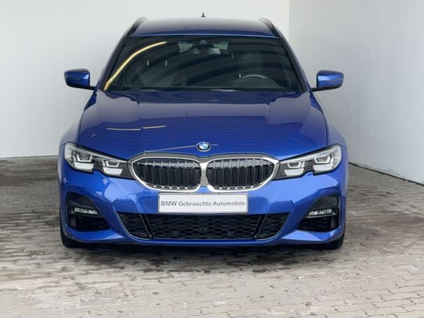 BMW 320i Touring 135 kW image number 2