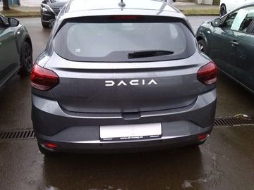 Car image 10