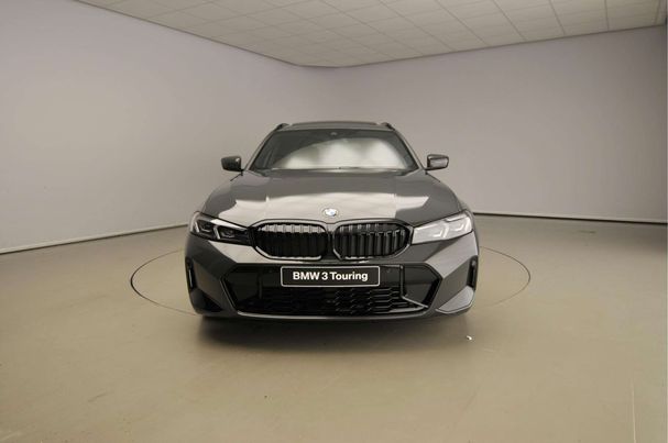 BMW 320i Touring 135 kW image number 2