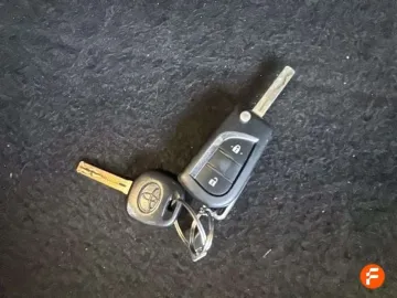 Car image 22