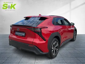 Car image 2