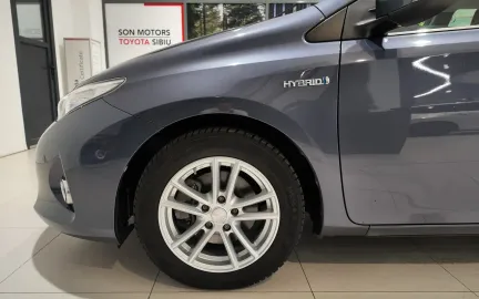 Car image 32