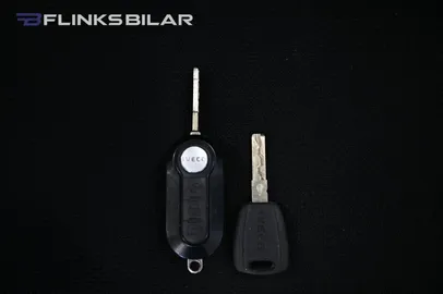 Car image 23
