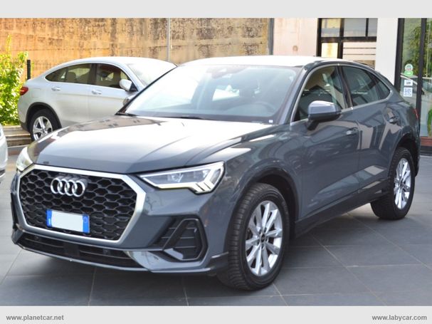 Audi Q3 35 TDI S tronic Business 110 kW image number 1