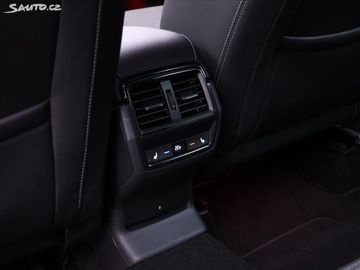 Car image 36