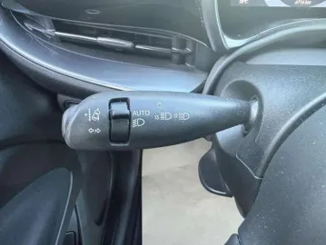 Car image 29