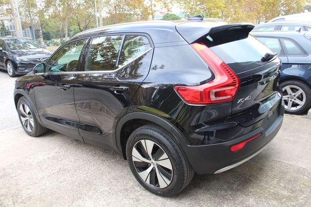 Volvo XC40 AWD T4 192 kW image number 4