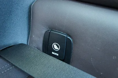 Car image 36