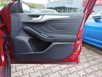 Car image 37