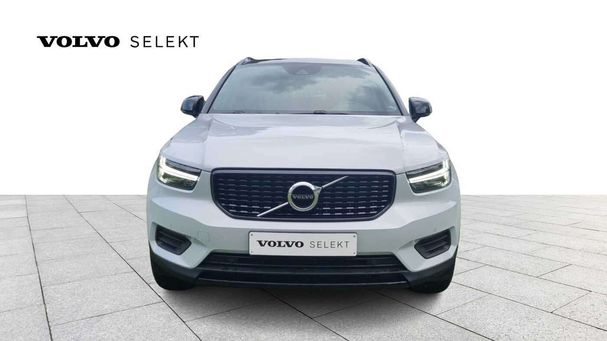 Volvo XC40 T3 120 kW image number 2