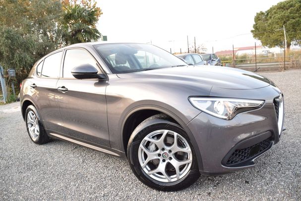 Alfa Romeo Stelvio 2.2 AT8 Q4 140 kW image number 2