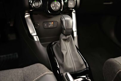 Car image 36