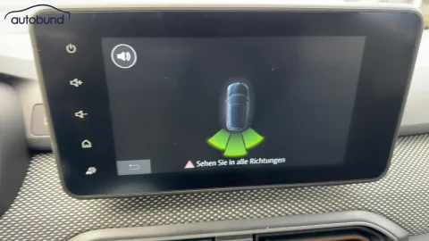 Car image 28
