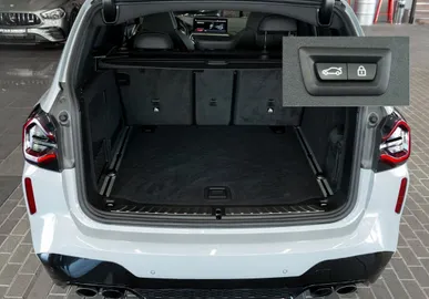 Car image 42