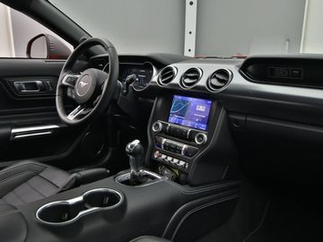 Car image 32