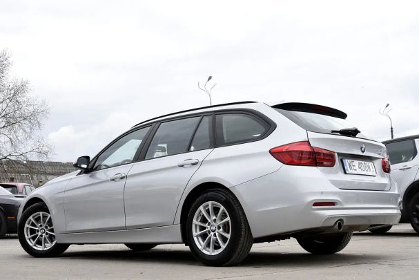 BMW 318i Touring Advantage 100 kW image number 5