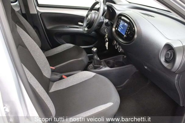 Toyota Aygo X 1.0 VVT-i 53 kW image number 13