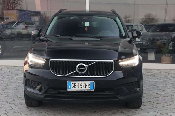 Volvo XC40 D3 110 kW image number 3