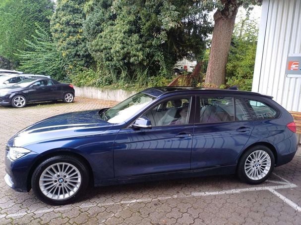 BMW 320d Touring xDrive Advantage 140 kW image number 4