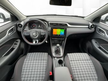 Car image 11