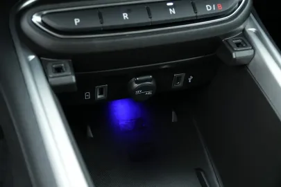 Car image 36