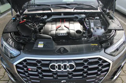 Car image 22