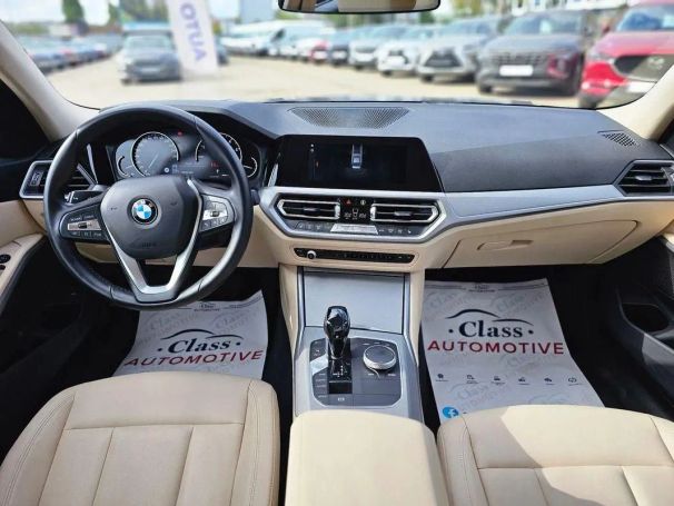 BMW 320i 135 kW image number 14