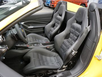 Car image 30