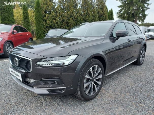 Volvo V90 Cross Country B4 AWD 145 kW image number 1