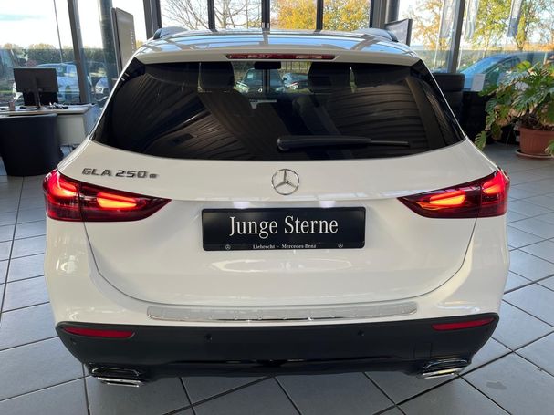 Mercedes-Benz GLA 250 e 160 kW image number 3