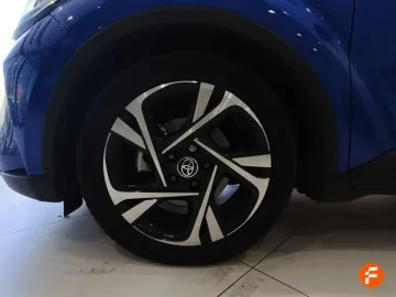 Car image 22