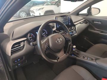 Car image 14